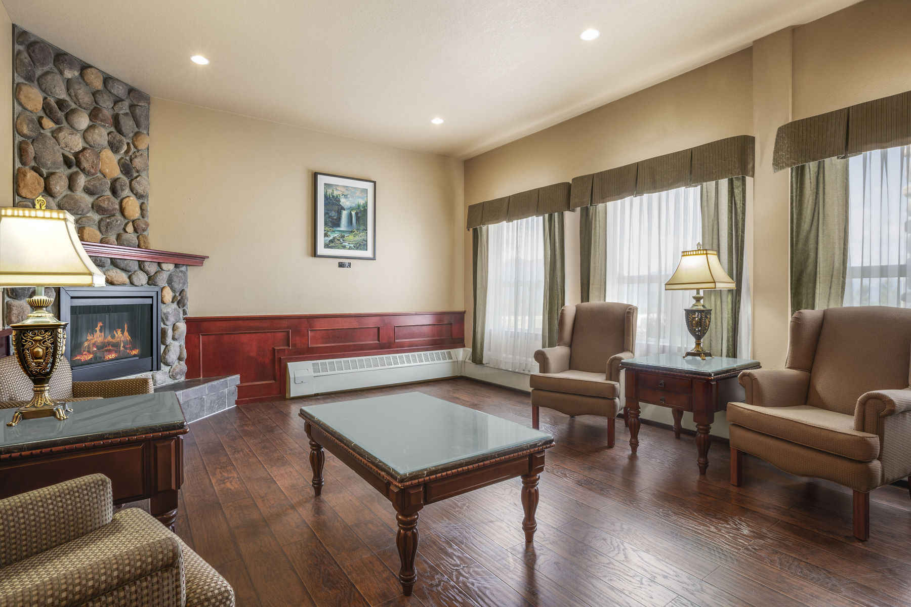 Grande Cache Inn & Suites 외부 사진